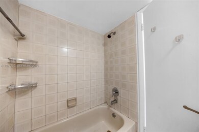 5765 W 25th Ct unit 411, Hialeah, FL 33016 - photo 6