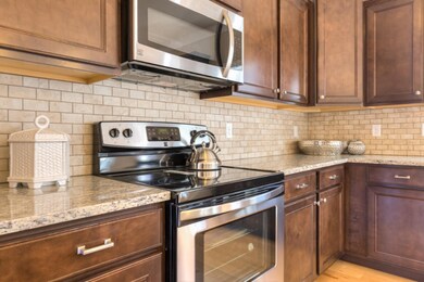 Kitchen MCK045-T2330-11.jpg