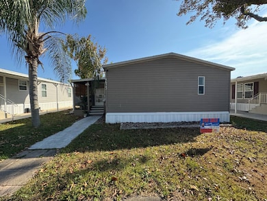 9625 Barnside Place, Tampa, FL 33635 - photo 2