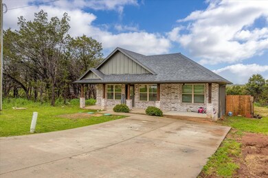 2926 Paluxy Trail, Granbury, TX 76048 - photo 2