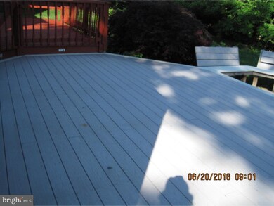 2405 N Greenhill Rd, Broomall, PA 19008 - photo 4