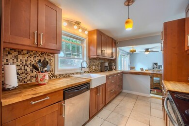 27 Eugene St, Leominster, MA 01453 - photo 3