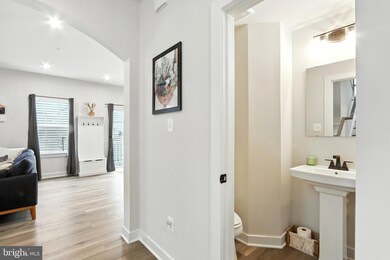 205 Baughmans Ln, Frederick, MD 21702 - photo 5