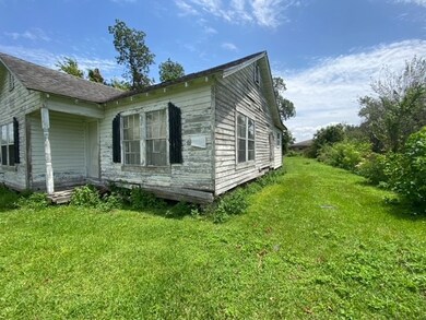 2512 Caplin St, Houston, TX 77026 - photo 2