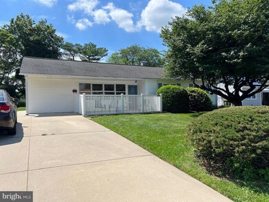 3152 Sycamore Ln, Norristown, PA 19401 - photo 2