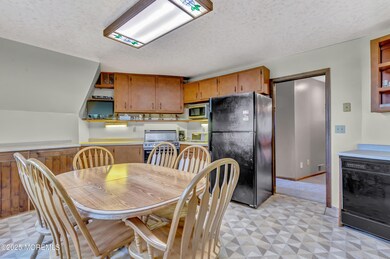 865 Windsor Perrineville Rd, East Windsor, NJ 08520 - photo 5