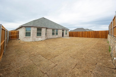 105 Corcovado Ave, Royse City, TX 75189 - photo 4