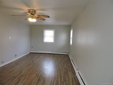 18 Leach St, Lynbrook, NY 11563 - photo 6