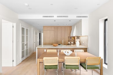 104 Newel St unit 4, New York, NY 11222 - photo 4