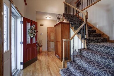 7729 Oakview Ln, Shawnee, KS 66216 - photo 3