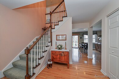 1469 Huntleigh Ct, Wheaton, IL 60189 - photo 2