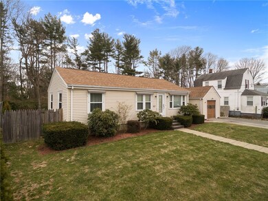 10 Errol St, Warwick, RI 02888 - photo 5