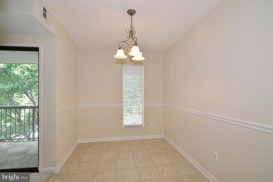 7583 Margate Ct unit 3B-204, Manassas, VA 20109 - photo 5