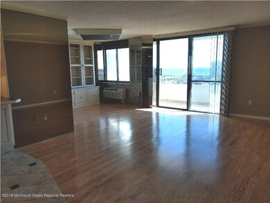 Living / Dining