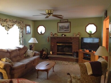 582 Catskill Dr, Effort, PA 18330 - photo 7