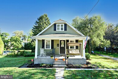 7 Montgomery Ave, Norristown, PA 19401 - photo 2