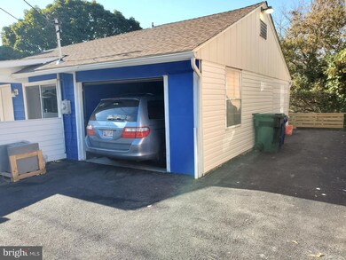 217 Knoxville Rd, Knoxville, MD 21758 - photo 3