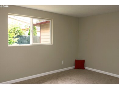 Bedroom, Primary