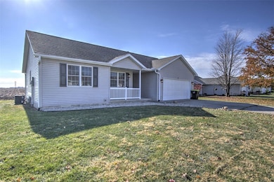 412 E Kennedy St, Maroa, IL 61756 - photo 2