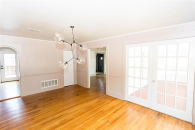 201 W 33rd St, Austin, TX 78705 - photo 5