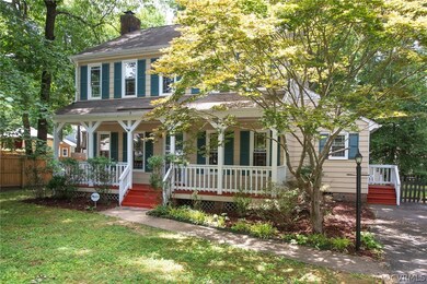 Side stoop with entry door that leads to Laundry/U