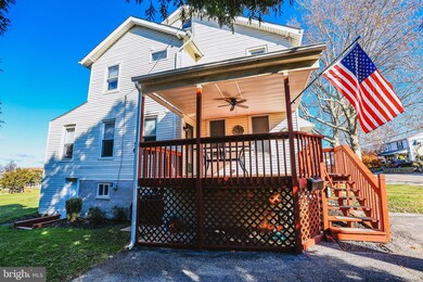 3019 Chestnut St, Lafayette Hill, PA 19444 - photo 2