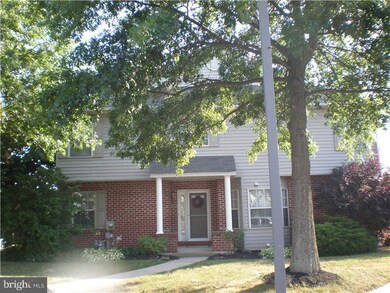 133 Regal Ct, Royersford, PA 19468 - photo 2