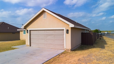 3293 Sueno Cir, Eagle Pass, TX 78852 - photo 3