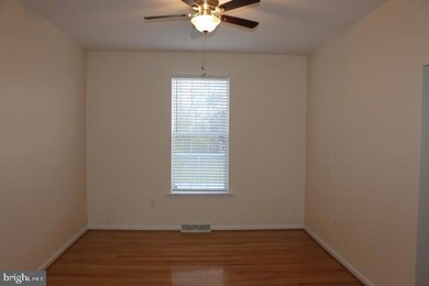 1393 Mallard Dr E, Chambersburg, PA 17202 - photo 5