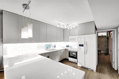 322 Taylor St unit 1D, Hollywood, FL 33019 - photo 3