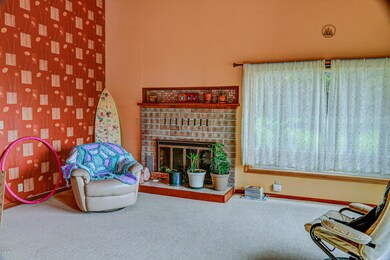 Living room unit B