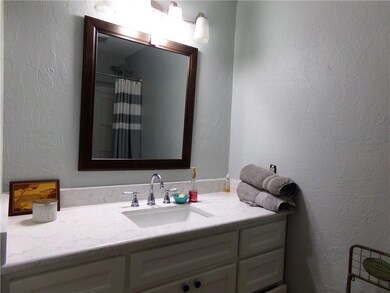 51 Purfleet Dr, Bella Vista, AR 72715 - photo 7