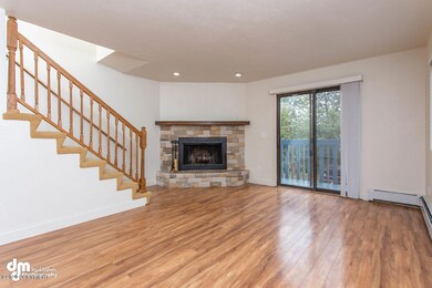 Living Room_0769-SMALL