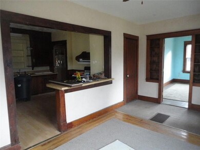 DINING OR LIVING AREA