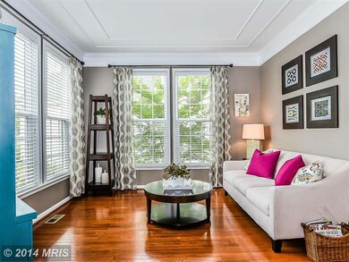 25026 Graywacke Dr, Stone Ridge, VA 20105 - photo 2