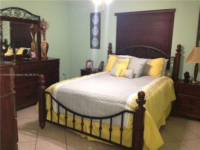 14642 SW 48th St, Miami, FL 33175 - photo 7