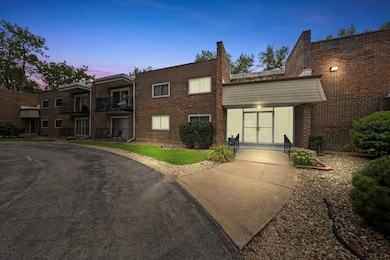 2807 Willow Rd unit 103, Homewood, IL 60430 - photo 3