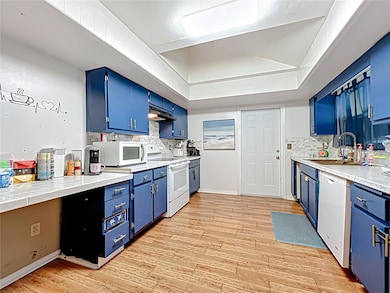 Large Kitchen