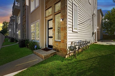 6725 Saint Augustine St, Houston, TX 77021 - photo 2