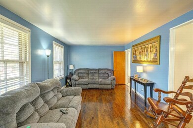 Original hardwood floors
