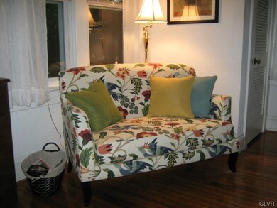 836 Pardee St, Easton, PA 18042 - photo 3