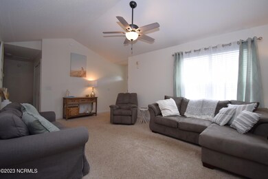 2362 Wedgewood Dr, Winterville, NC 28590 - photo 2