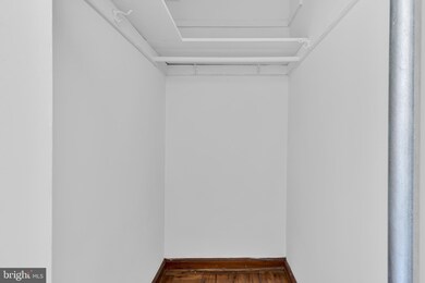 General Scott Apartments unit 609, Washington, DC 20036 - photo 6