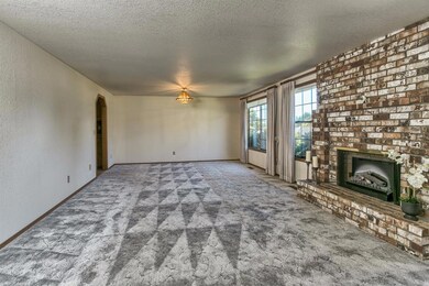 2474 Pinebrook Cir, Medford, OR 97504 - photo 6