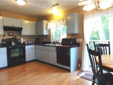 22 Canal St, Allenstown, NH 03275 - photo 4