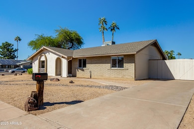 2164 W Eugie Ave, Phoenix, AZ 85029 - photo 3