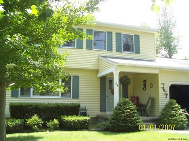 58 Parkwyn Dr, Delmar, NY 12054 - photo 2