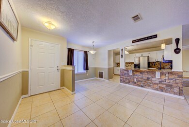 foyer & dining area