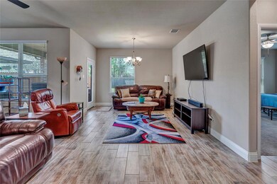 417 Carlisle Dr, Weatherford, TX 76085 - photo 4