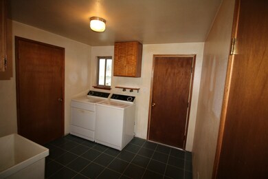 8904 4th Ave W, Everett, WA 98204 - photo 3